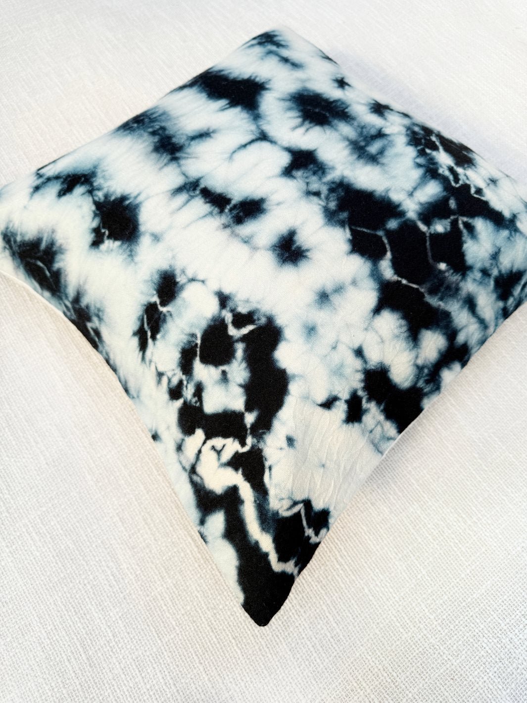 Tie - Dye Indigo White Handwoven Cushion Cover 16x16 Cushion Cover